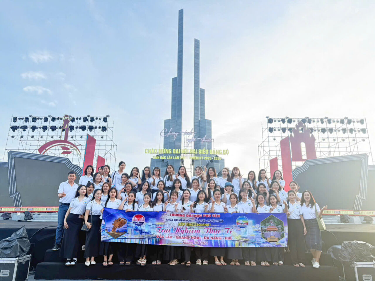 42417308840474236583